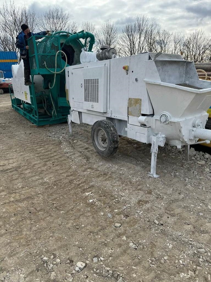 Cifa Concrete Mixer with own engine - Μπετονιέρα βαρέλα: φωτογραφία 2 Cifa Concrete Mixer with own engine - Μπετονιέρα βαρέλα: φωτογραφία 2