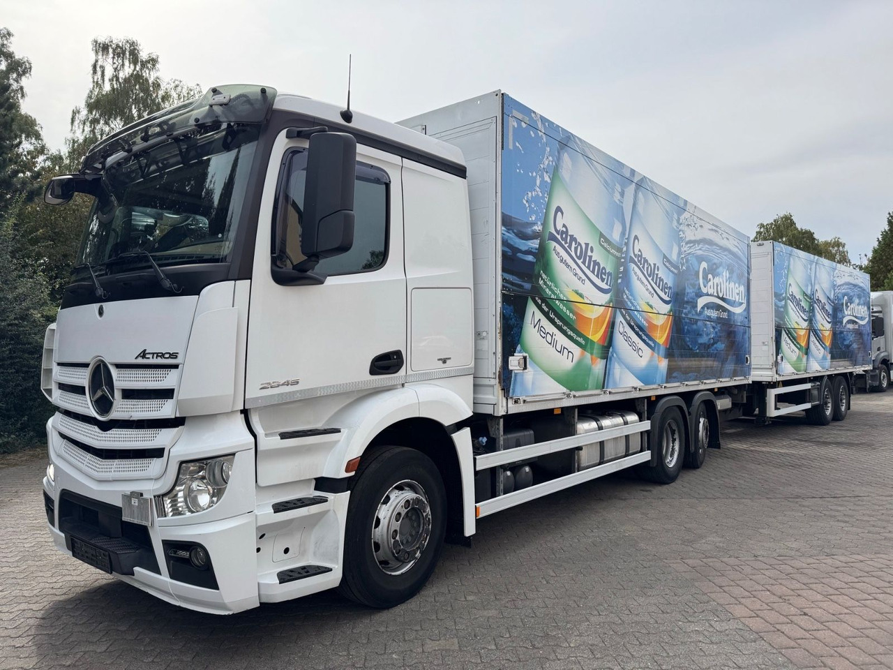 Mercedes-Benz Actros 2645/2xLBW/Retarder/Lenk-Lift/2xAHK - Φορτηγό για τη μεταφορά ποτών: φωτογραφία 2 Mercedes-Benz Actros 2645/2xLBW/Retarder/Lenk-Lift/2xAHK - Φορτηγό για τη μεταφορά ποτών: φωτογραφία 2