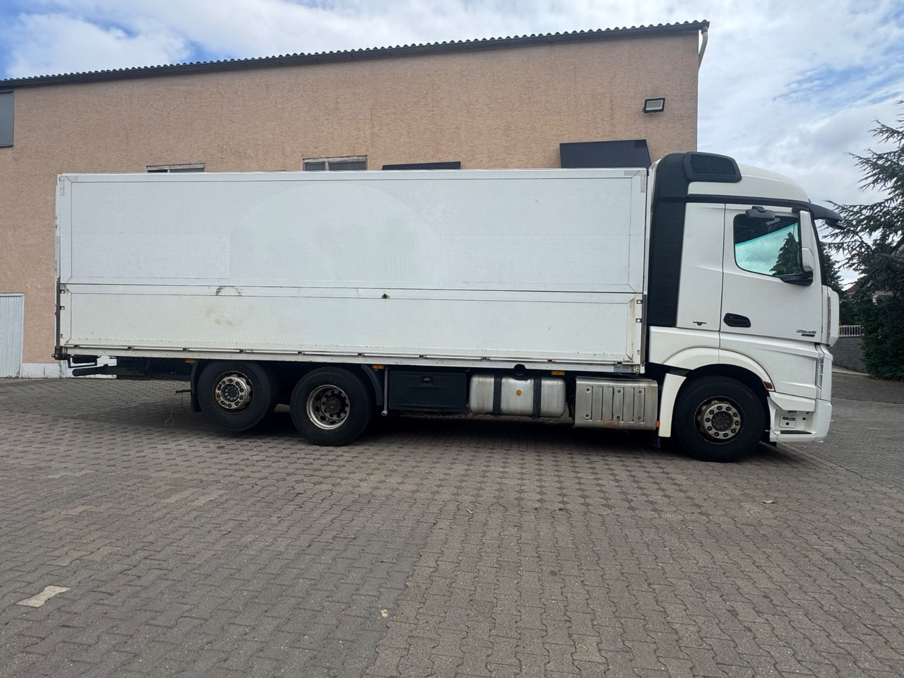 Mercedes-Benz Actros2545/Lift-Lenk/Mitnahmestp/Retarder - Φορτηγό κόφα: φωτογραφία 2 Mercedes-Benz Actros2545/Lift-Lenk/Mitnahmestp/Retarder - Φορτηγό κόφα: φωτογραφία 2