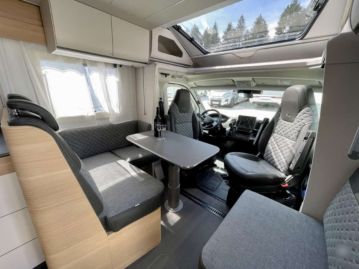 ADRIA Matrix 650 SL - Ημιενιαίο αυτοκινούμενο: φωτογραφία 5 ADRIA Matrix 650 SL - Ημιενιαίο αυτοκινούμενο: φωτογραφία 5