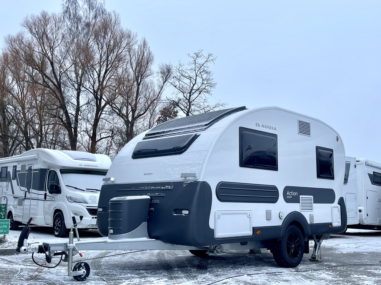 Adria Action Sport - Ρυμουλκούμενο τροχόσπιτο: φωτογραφία 1 Adria Action Sport - Ρυμουλκούμενο τροχόσπιτο: φωτογραφία 1