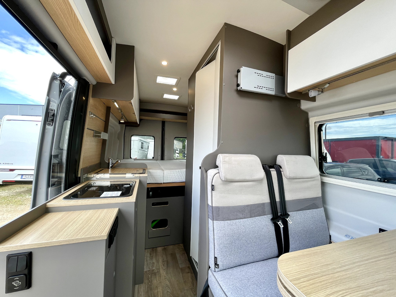 Αυτοκινούμενο βαν LMC Innovan 590C: φωτογραφία 13 Αυτοκινούμενο βαν LMC Innovan 590C: φωτογραφία 13