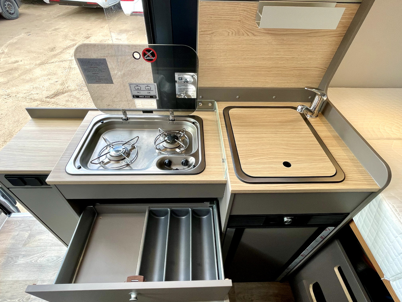 Αυτοκινούμενο βαν LMC Innovan 590C: φωτογραφία 11 Αυτοκινούμενο βαν LMC Innovan 590C: φωτογραφία 11