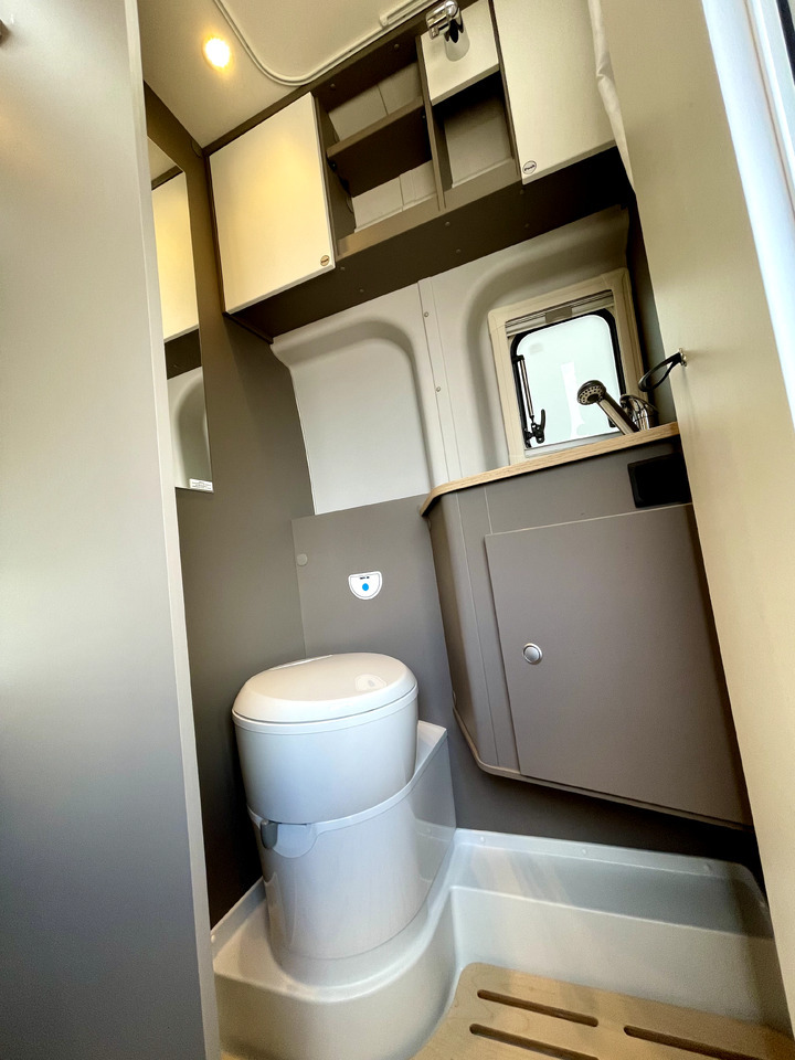 Αυτοκινούμενο βαν LMC Innovan 590C: φωτογραφία 10 Αυτοκινούμενο βαν LMC Innovan 590C: φωτογραφία 10