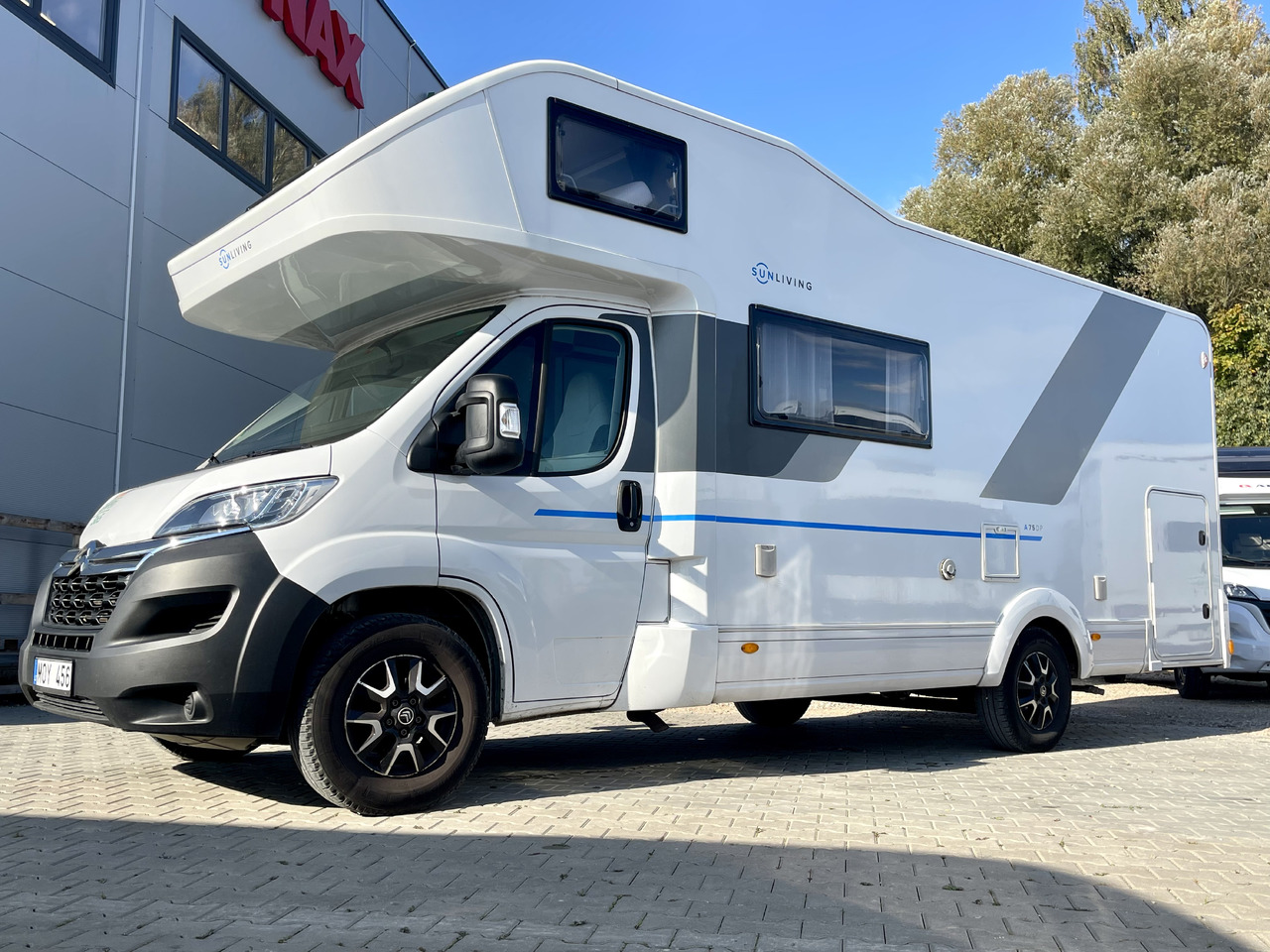 SUN LIVING A 75 DP - Αυτοκινούμενο με σοφίτα: φωτογραφία 3 SUN LIVING A 75 DP - Αυτοκινούμενο με σοφίτα: φωτογραφία 3