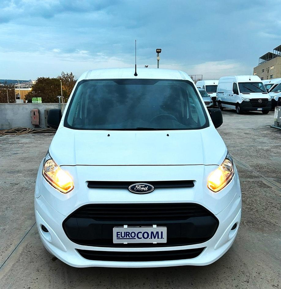 Ford Connect 1.6 TDCi 90 cv - Βαν: φωτογραφία 2 Ford Connect 1.6 TDCi 90 cv - Βαν: φωτογραφία 2