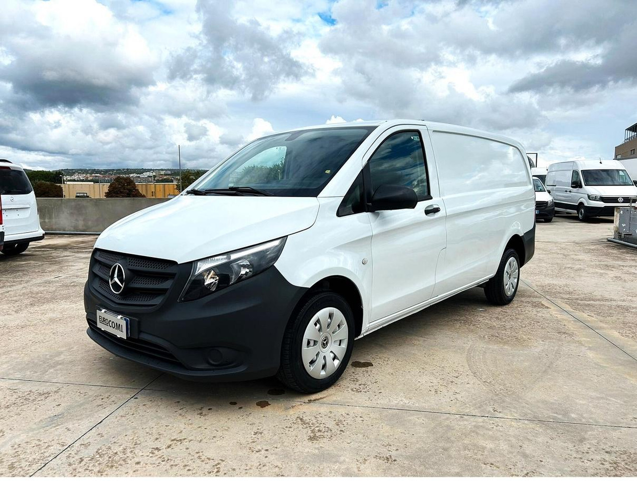 Mercedes Benz Vito 111 Furgone Long - Βαν: φωτογραφία 1 Mercedes Benz Vito 111 Furgone Long - Βαν: φωτογραφία 1