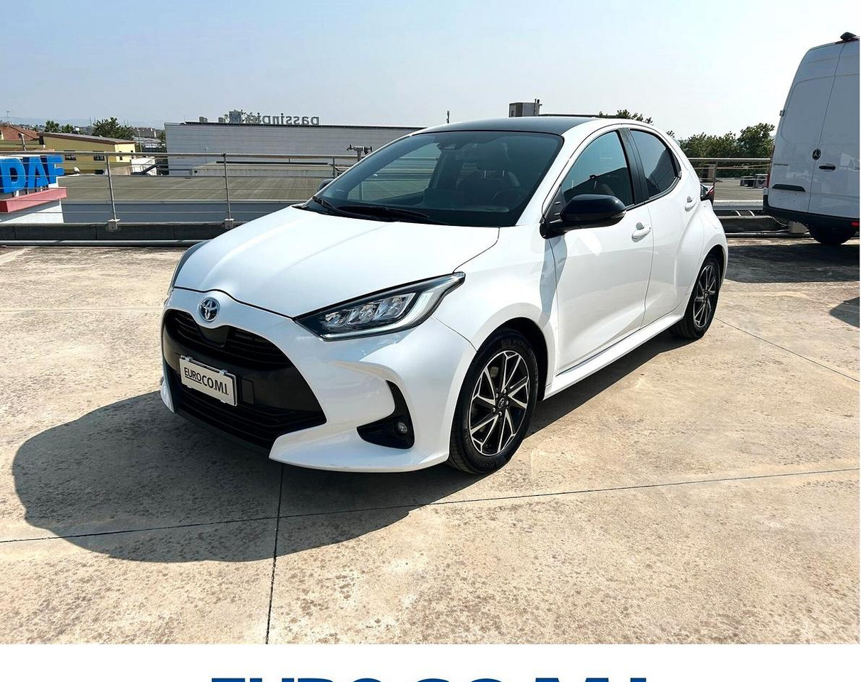 Toyota Yaris 1.5 Hybrid 5 porte Lounge - Λιμουζίνα/ Sedan: φωτογραφία 1 Toyota Yaris 1.5 Hybrid 5 porte Lounge - Λιμουζίνα/ Sedan: φωτογραφία 1