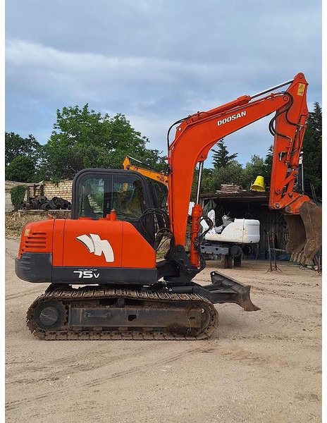Doosan SOLAR 75V - Εκσκαφέας: φωτογραφία 3 Doosan SOLAR 75V - Εκσκαφέας: φωτογραφία 3