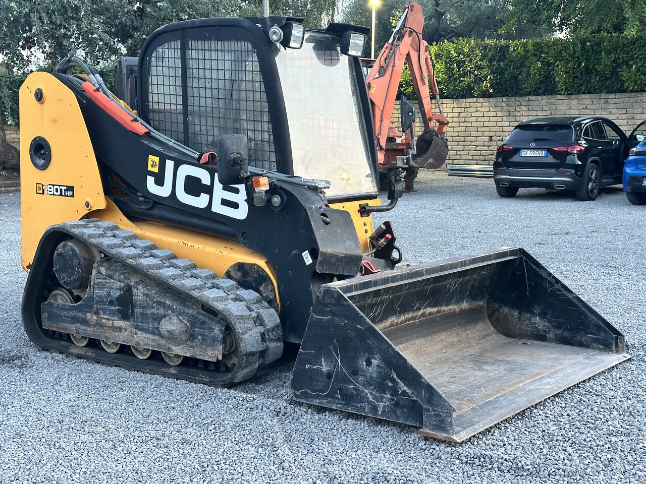 JCB 190T-HF - Ερπυστριοφόρος μικρός φορτωτής: φωτογραφία 1 JCB 190T-HF - Ερπυστριοφόρος μικρός φορτωτής: φωτογραφία 1
