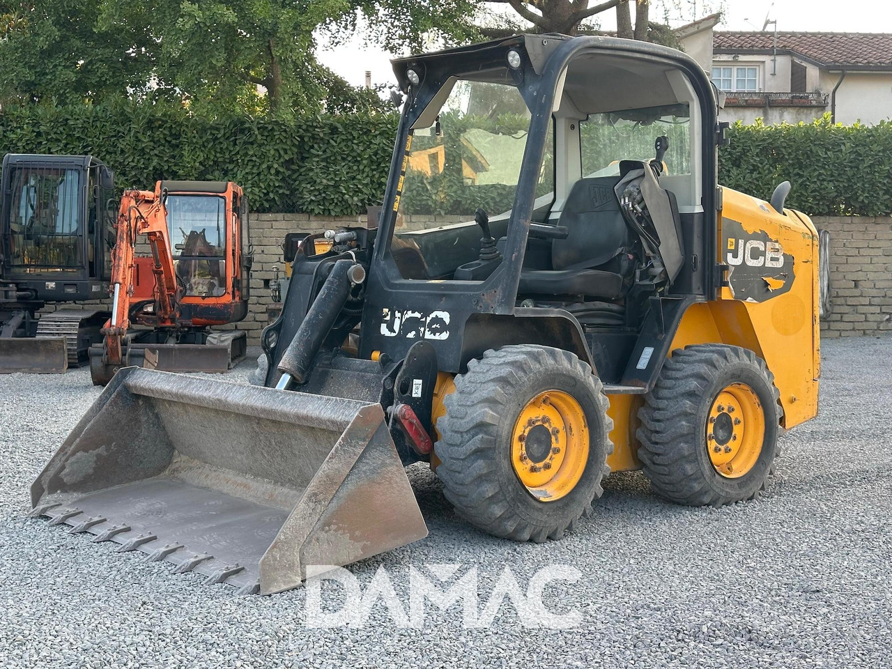 JCB 225 - Φορτωτής πλάγιας ολίσθησης: φωτογραφία 1 JCB 225 - Φορτωτής πλάγιας ολίσθησης: φωτογραφία 1