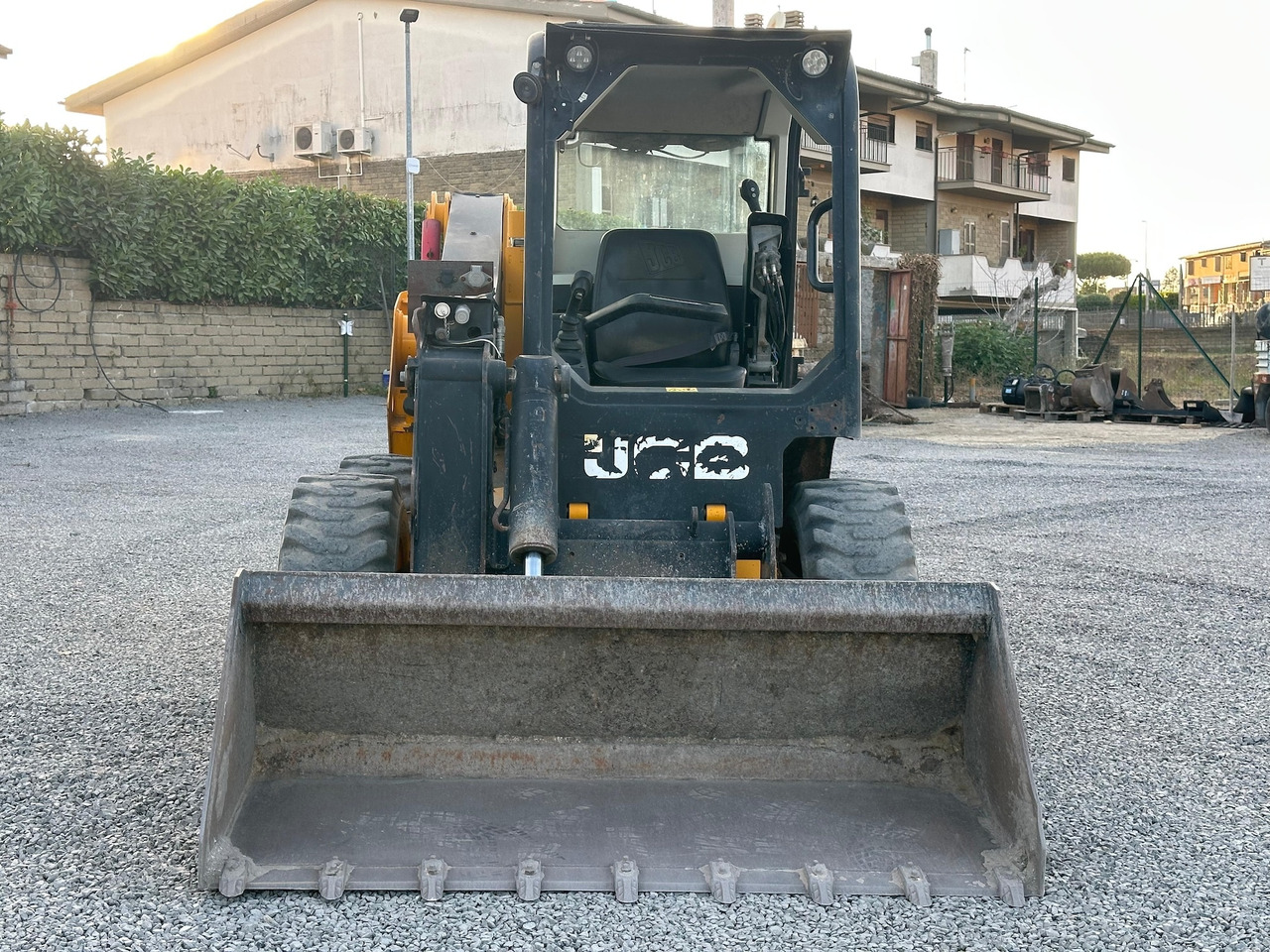 JCB 225 - Φορτωτής πλάγιας ολίσθησης: φωτογραφία 3 JCB 225 - Φορτωτής πλάγιας ολίσθησης: φωτογραφία 3