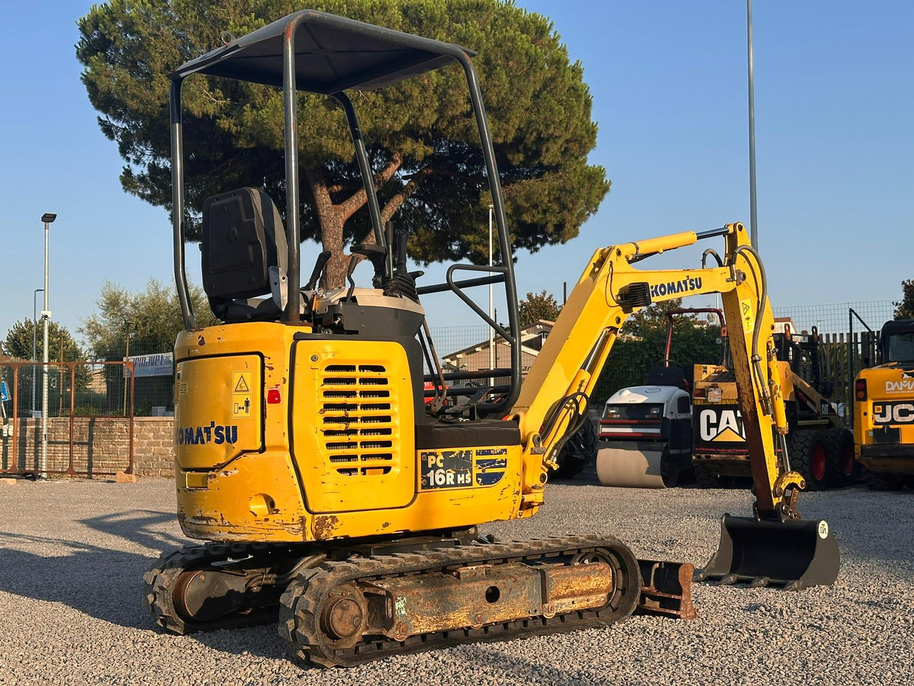 KOMATSU PC16R-3HS - Μίνι εκσκαφέας: φωτογραφία 3 KOMATSU PC16R-3HS - Μίνι εκσκαφέας: φωτογραφία 3