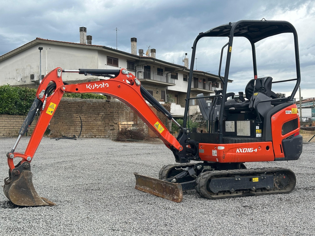 KUBOTA KX016-4 - Μίνι εκσκαφέας: φωτογραφία 5 KUBOTA KX016-4 - Μίνι εκσκαφέας: φωτογραφία 5