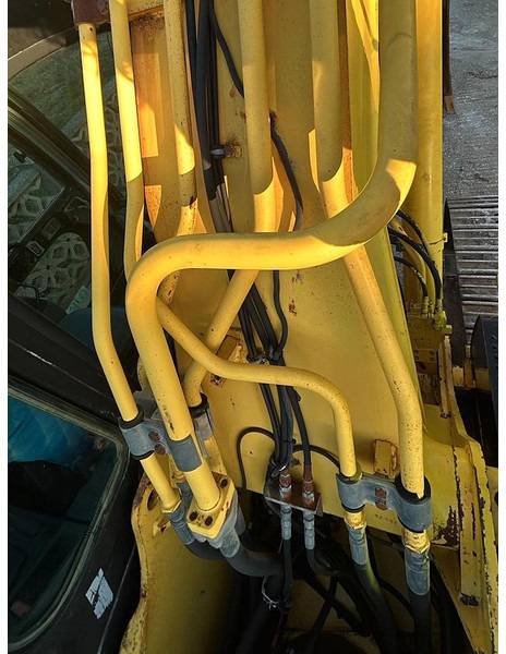 Εκσκαφέας New Holland E245B: φωτογραφία 11