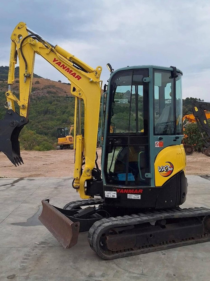 YANMAR VIO30 - Μίνι εκσκαφέας: φωτογραφία 1 YANMAR VIO30 - Μίνι εκσκαφέας: φωτογραφία 1