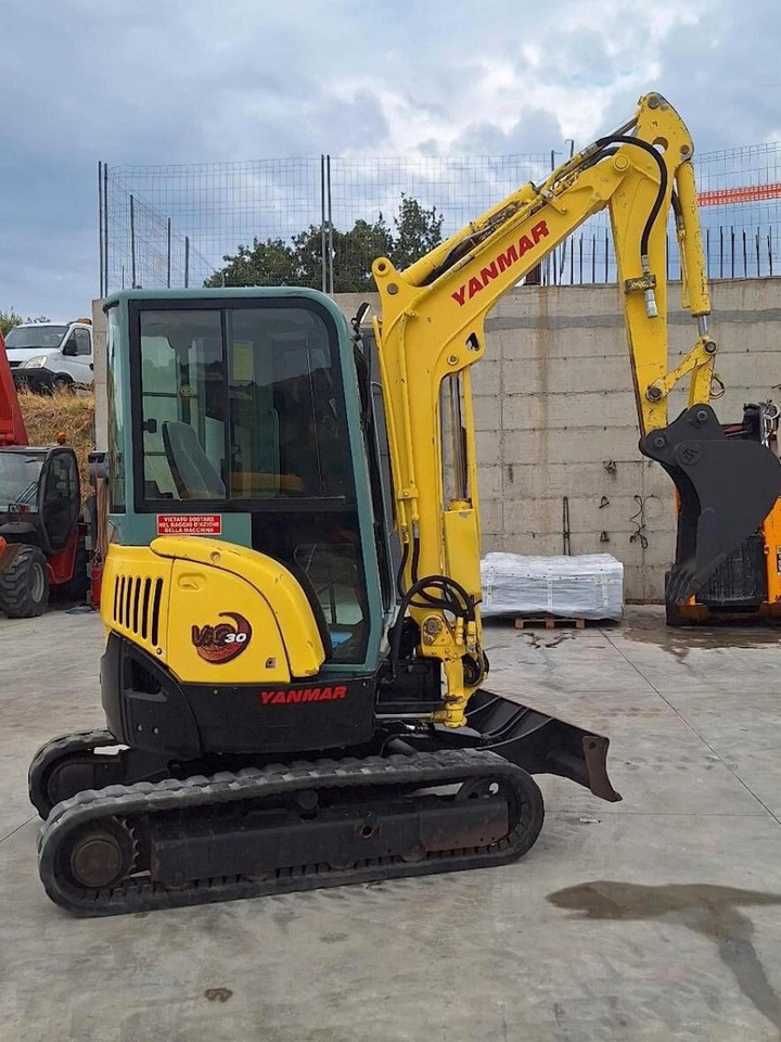 YANMAR VIO30 - Μίνι εκσκαφέας: φωτογραφία 2 YANMAR VIO30 - Μίνι εκσκαφέας: φωτογραφία 2