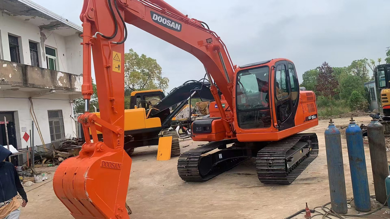 DOOSAN DX150 - Ερπυστριοφόρος εκσκαφέας: φωτογραφία 3 DOOSAN DX150 - Ερπυστριοφόρος εκσκαφέας: φωτογραφία 3
