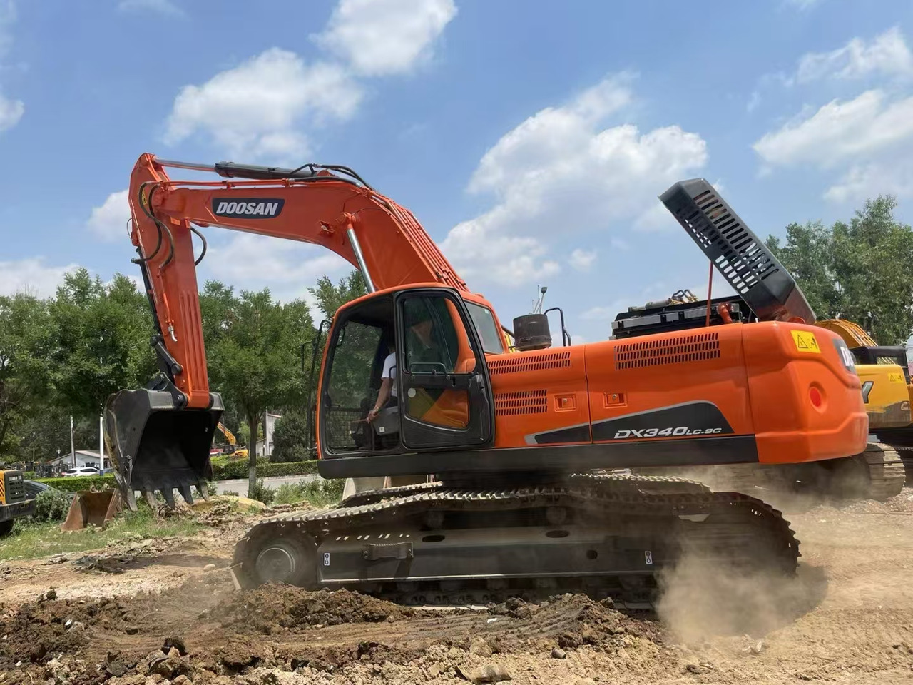 DOOSAN DX340LC-9C - Ερπυστριοφόρος εκσκαφέας: φωτογραφία 1 DOOSAN DX340LC-9C - Ερπυστριοφόρος εκσκαφέας: φωτογραφία 1