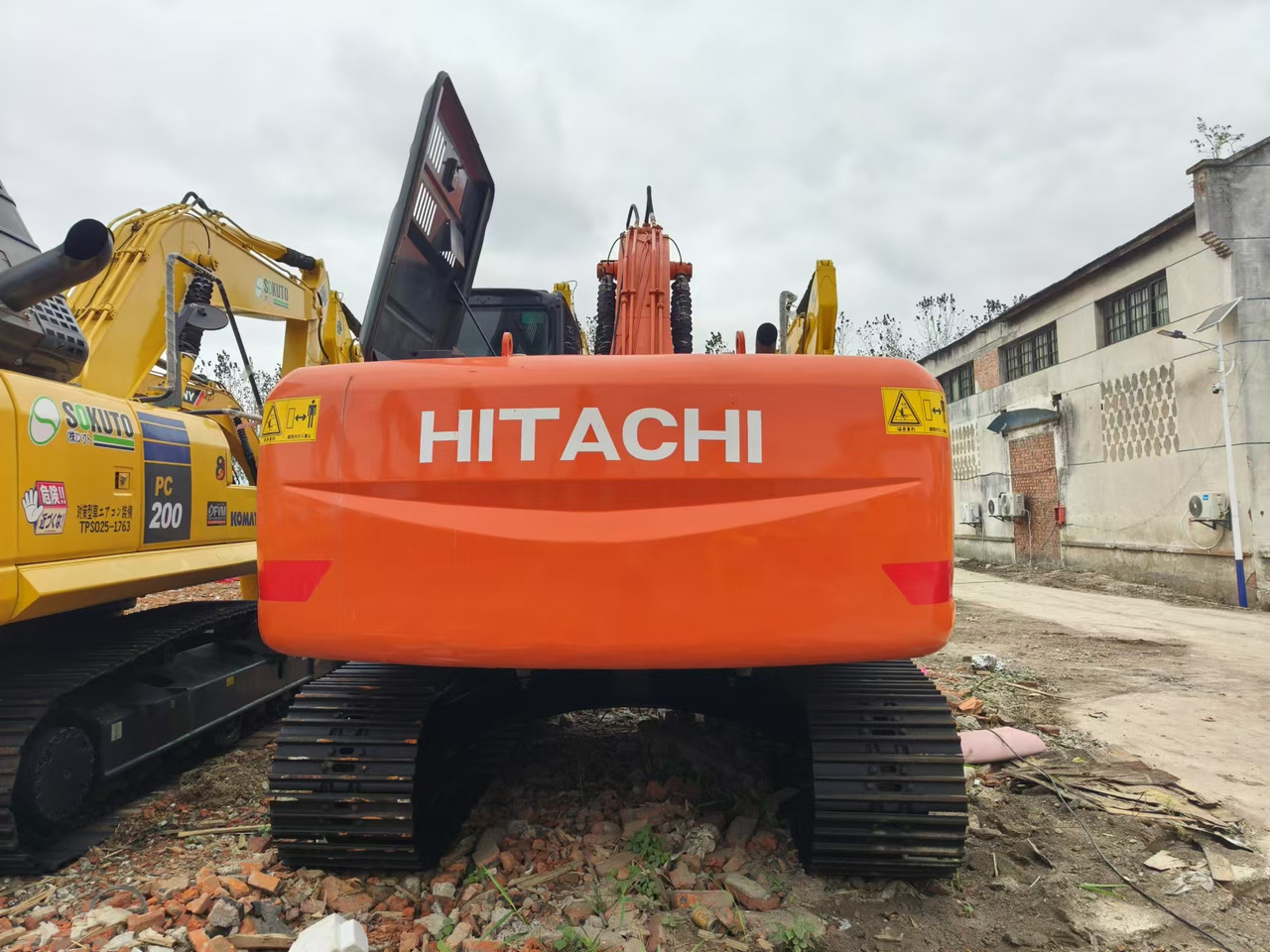 HITACHI ZX200 - Ερπυστριοφόρος εκσκαφέας: φωτογραφία 3 HITACHI ZX200 - Ερπυστριοφόρος εκσκαφέας: φωτογραφία 3