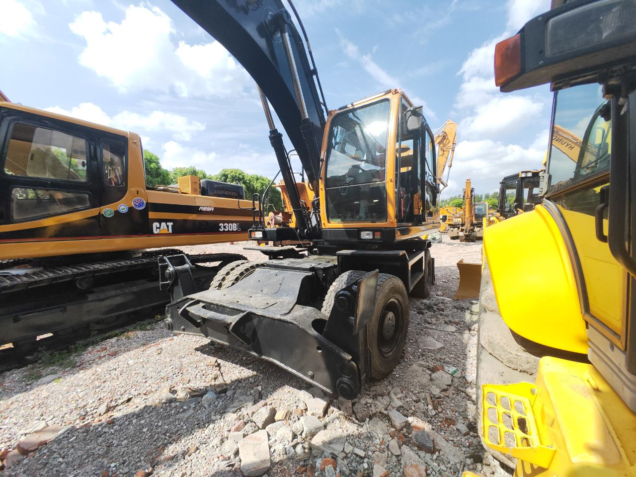 HYUNDAI R210W-9 - Τροχοφόρος εκσκαφέας: φωτογραφία 4 HYUNDAI R210W-9 - Τροχοφόρος εκσκαφέας: φωτογραφία 4