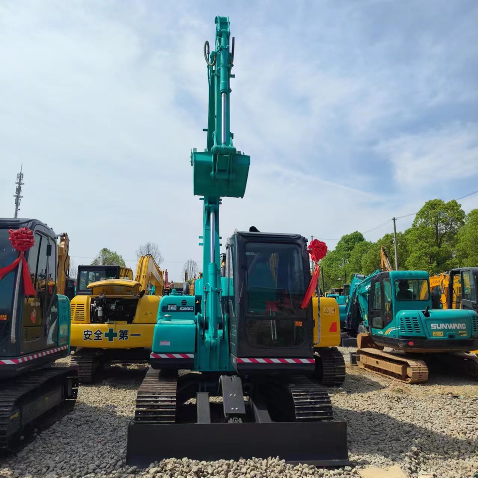 KOBELCO SK75-8 - Ερπυστριοφόρος εκσκαφέας: φωτογραφία 4 KOBELCO SK75-8 - Ερπυστριοφόρος εκσκαφέας: φωτογραφία 4