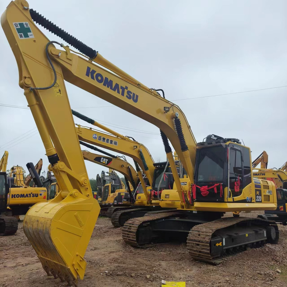 KOMATSU PC220-8 - Ερπυστριοφόρος εκσκαφέας: φωτογραφία 1 KOMATSU PC220-8 - Ερπυστριοφόρος εκσκαφέας: φωτογραφία 1