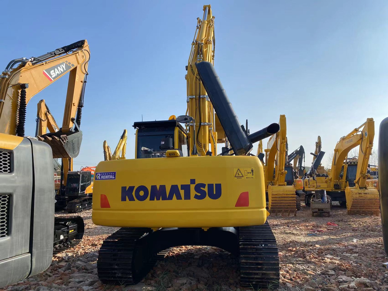 KOMATSU PC220 - Ερπυστριοφόρος εκσκαφέας: φωτογραφία 5 KOMATSU PC220 - Ερπυστριοφόρος εκσκαφέας: φωτογραφία 5