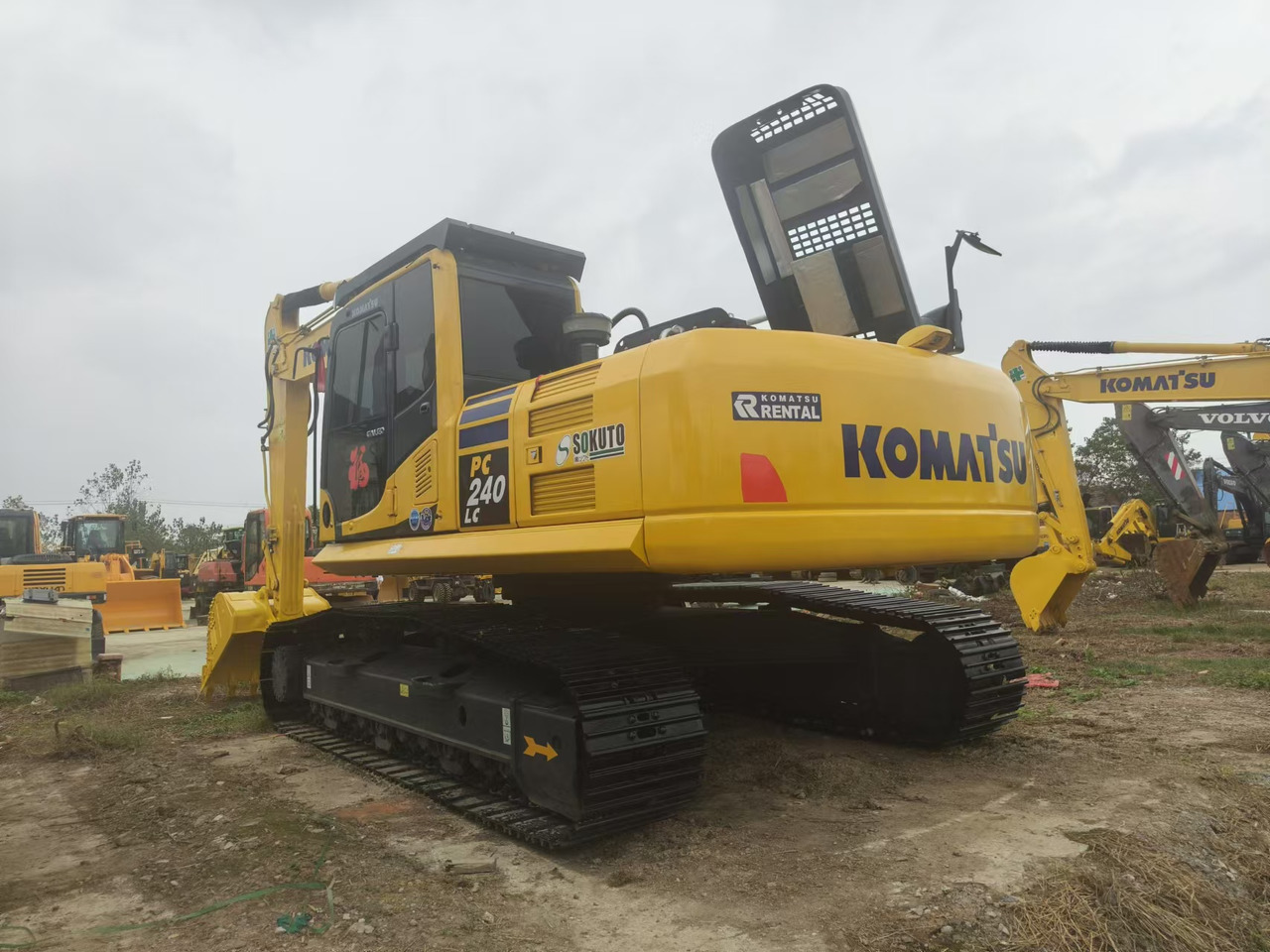 KOMATSU PC240LC-8 - Ερπυστριοφόρος εκσκαφέας: φωτογραφία 4 KOMATSU PC240LC-8 - Ερπυστριοφόρος εκσκαφέας: φωτογραφία 4
