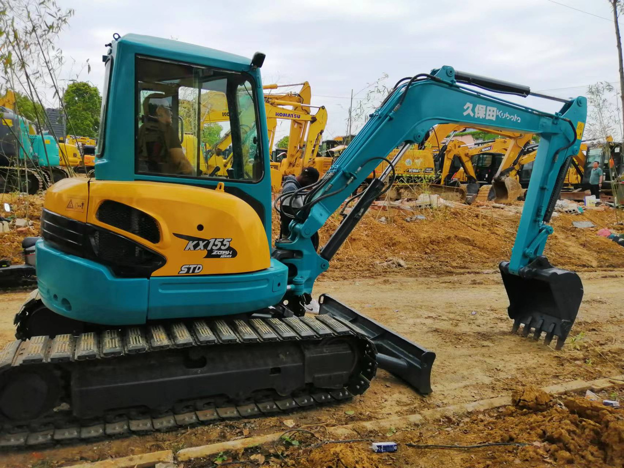 KUBOTA kx155 - Ερπυστριοφόρος εκσκαφέας: φωτογραφία 2 KUBOTA kx155 - Ερπυστριοφόρος εκσκαφέας: φωτογραφία 2