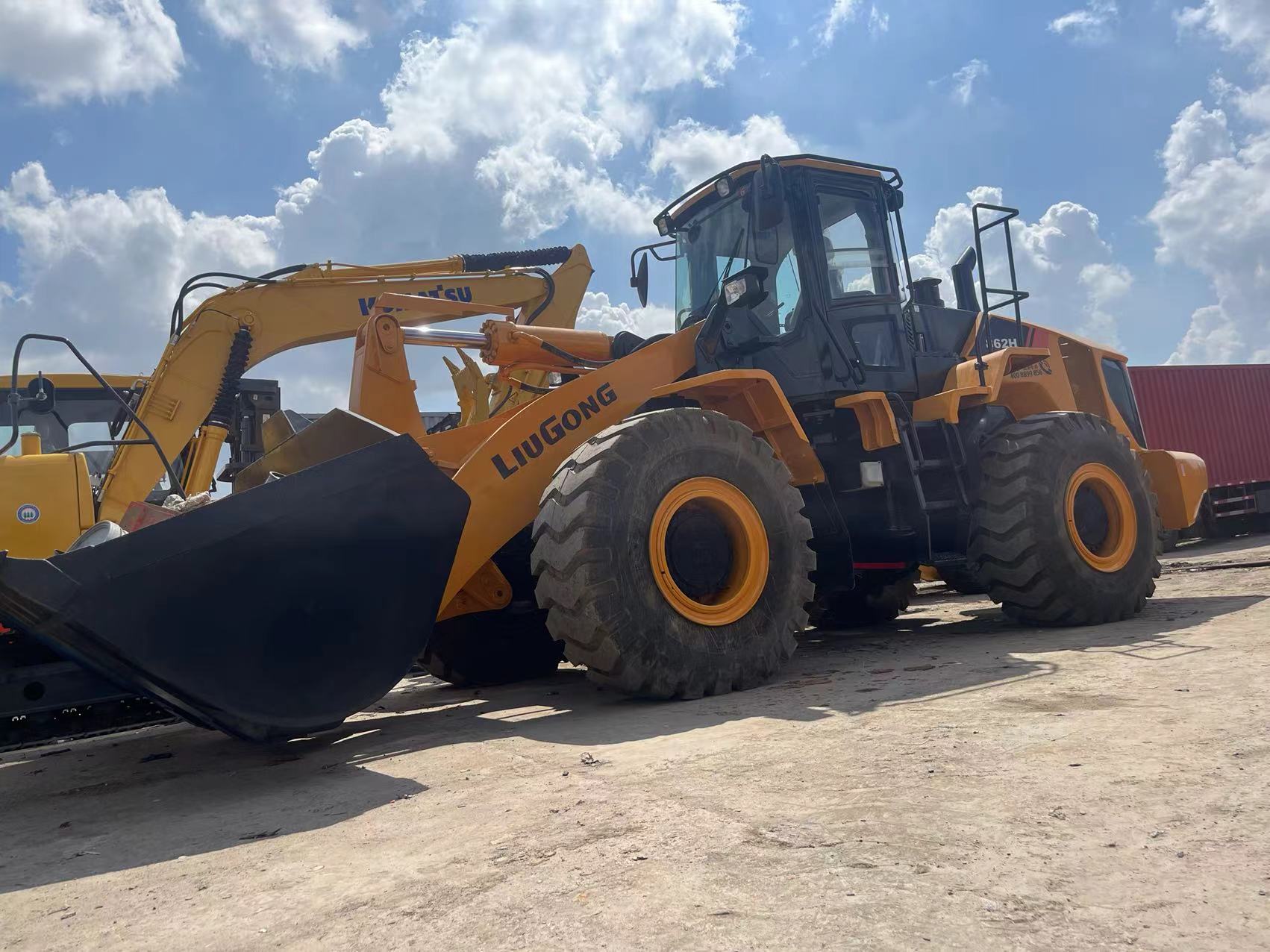 LIUGONG 862H - Ελαστιχοφόρος φορτωτής: φωτογραφία 4 LIUGONG 862H - Ελαστιχοφόρος φορτωτής: φωτογραφία 4