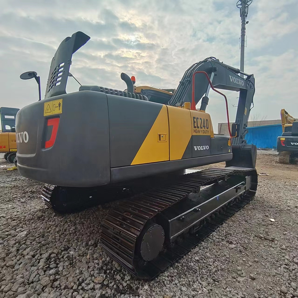 Ερπυστριοφόρος εκσκαφέας VOLVO EC240: φωτογραφία 10