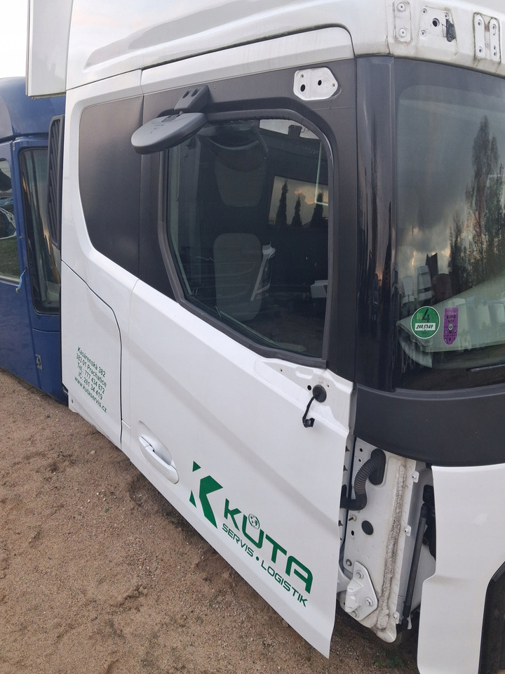 FORD KOMPLETNE PRAWE FORD F-MAX 500 TRUCKS EURO 6 - Πόρτα και ανταλλακτικά για Φορτηγό: φωτογραφία 2 FORD KOMPLETNE PRAWE FORD F-MAX 500 TRUCKS EURO 6 - Πόρτα και ανταλλακτικά για Φορτηγό: φωτογραφία 2