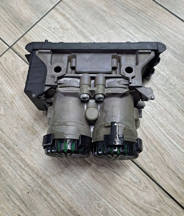 KNORR-BREMSE ZAWÓR PNEUMATYCZNY MODULATOR EBS TYLNY TYŁ FORD F-MAX CARGO EURO 6 - Βαλβίδα φρένων για Φορτηγό: φωτογραφία 2 KNORR-BREMSE ZAWÓR PNEUMATYCZNY MODULATOR EBS TYLNY TYŁ FORD F-MAX CARGO EURO 6 - Βαλβίδα φρένων για Φορτηγό: φωτογραφία 2