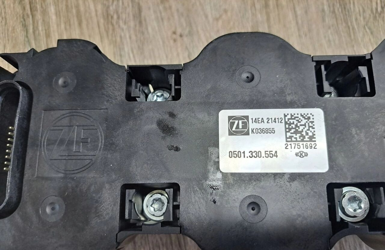 MODUŁ BLOK ELEKTRONIKA WYBIERAKA SKRZYNI BIEGÓW ZF TRAXON 0501.330.554 ZF TRAXON - Μετάδοσης κίνησης για Φορτηγό: φωτογραφία 2 MODUŁ BLOK ELEKTRONIKA WYBIERAKA SKRZYNI BIEGÓW ZF TRAXON 0501.330.554 ZF TRAXON - Μετάδοσης κίνησης για Φορτηγό: φωτογραφία 2