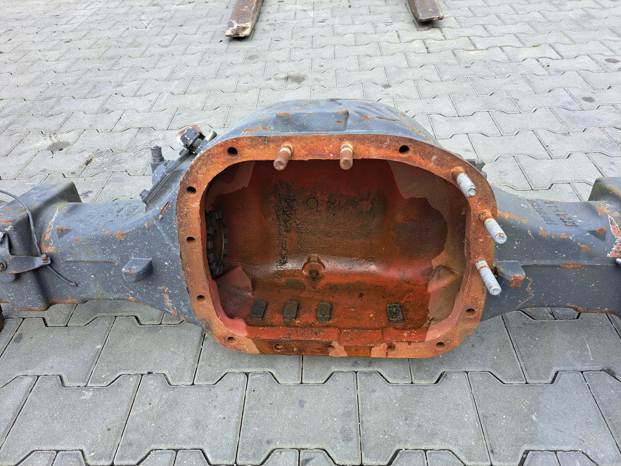 RENAULT OBUDOWA MOSTU POCHWA RENAULT KERAX LANDER RS1370HV 6x4 8x4 4x2 - Πίσω άξονας για Φορτηγό: φωτογραφία 4 RENAULT OBUDOWA MOSTU POCHWA RENAULT KERAX LANDER RS1370HV 6x4 8x4 4x2 - Πίσω άξονας για Φορτηγό: φωτογραφία 4