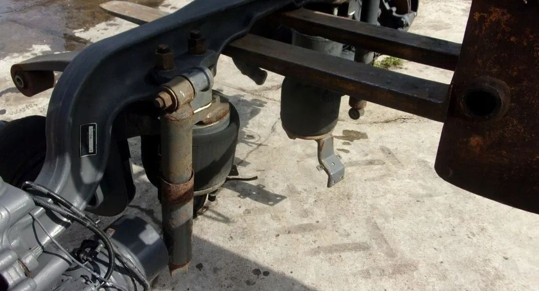 RENAULT OŚ PODNOSZONA PODWIESZANA DŹWIGANA 6x2 RENAULT DXI - Πίσω άξονας για Φορτηγό: φωτογραφία 2 RENAULT OŚ PODNOSZONA PODWIESZANA DŹWIGANA 6x2 RENAULT DXI - Πίσω άξονας για Φορτηγό: φωτογραφία 2