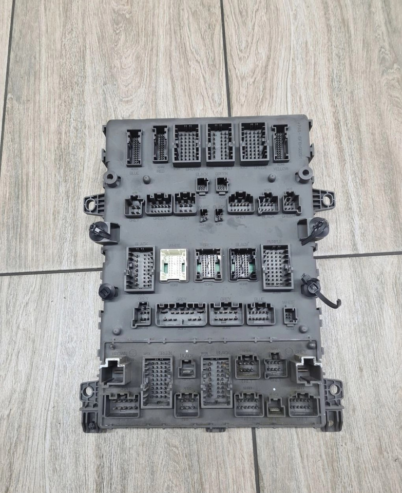 RENAULT TABLICA PŁYTA SKRZYNKA BEZPIECZNIKÓW RENAULT GAMA D WIDE VOLVO FE FL EURO 6 - Ηλεκτρική ασφάλεια για Φορτηγό: φωτογραφία 2 RENAULT TABLICA PŁYTA SKRZYNKA BEZPIECZNIKÓW RENAULT GAMA D WIDE VOLVO FE FL EURO 6 - Ηλεκτρική ασφάλεια για Φορτηγό: φωτογραφία 2