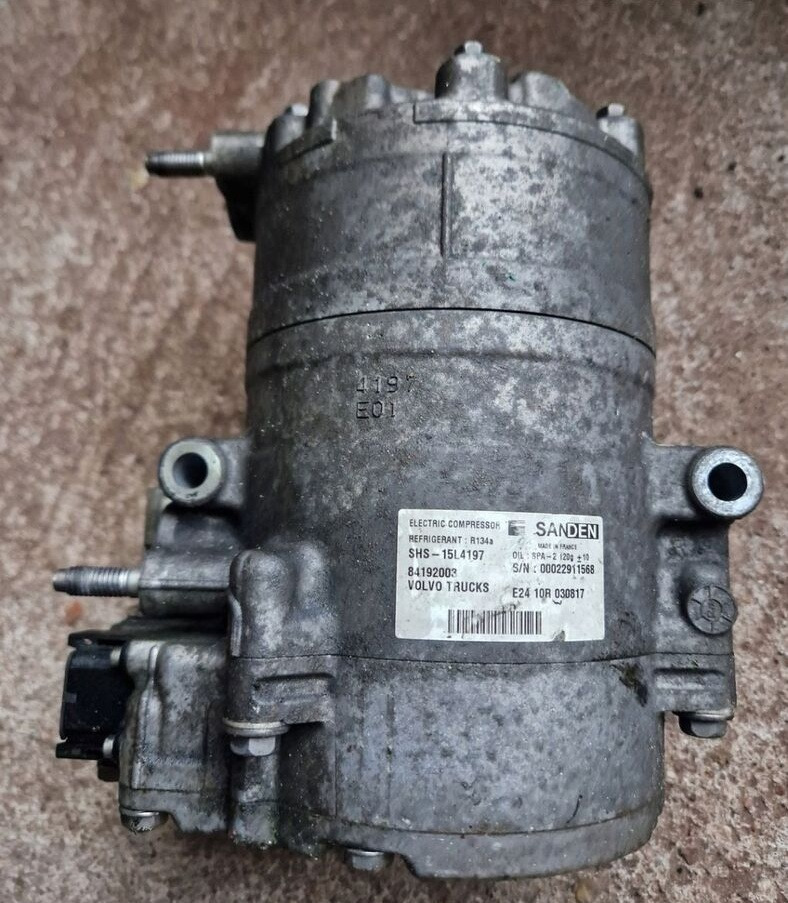 Sanden SPRĘŻARKA KOMPRESOR KLIMATYZACJI POSTOJOWEJ VOLVO FH 4 FM 4 84192003 - Κομπρεσέρ A/C για Φορτηγό: φωτογραφία 2 Sanden SPRĘŻARKA KOMPRESOR KLIMATYZACJI POSTOJOWEJ VOLVO FH 4 FM 4 84192003 - Κομπρεσέρ A/C για Φορτηγό: φωτογραφία 2