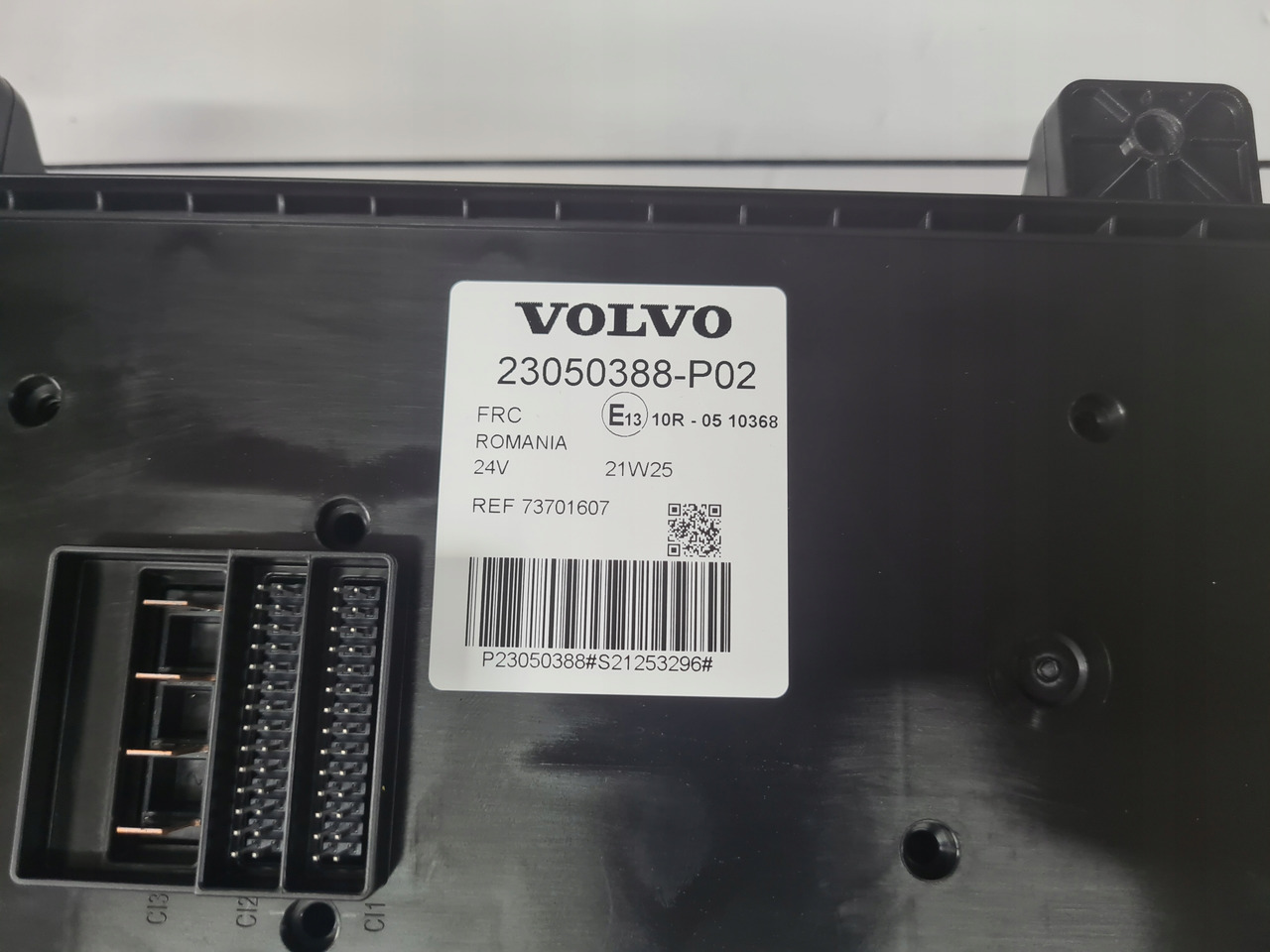 TABLICA PŁYTA SKRZYNKA BEZPIECZNIKÓW VOLVO FH 5 FM 5 FMX 23050388-P02 - Ηλεκτρική ασφάλεια: φωτογραφία 3 TABLICA PŁYTA SKRZYNKA BEZPIECZNIKÓW VOLVO FH 5 FM 5 FMX 23050388-P02 - Ηλεκτρική ασφάλεια: φωτογραφία 3