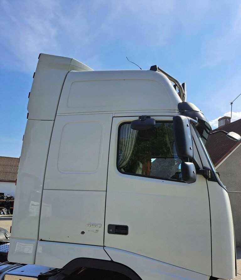 Volvo KOMPLETNA FH 12 13 XL WYSOKA AUTOMAT Volvo Wersja Europejska - Καμπίνα για Φορτηγό: φωτογραφία 1 Volvo KOMPLETNA FH 12 13 XL WYSOKA AUTOMAT Volvo Wersja Europejska - Καμπίνα για Φορτηγό: φωτογραφία 1