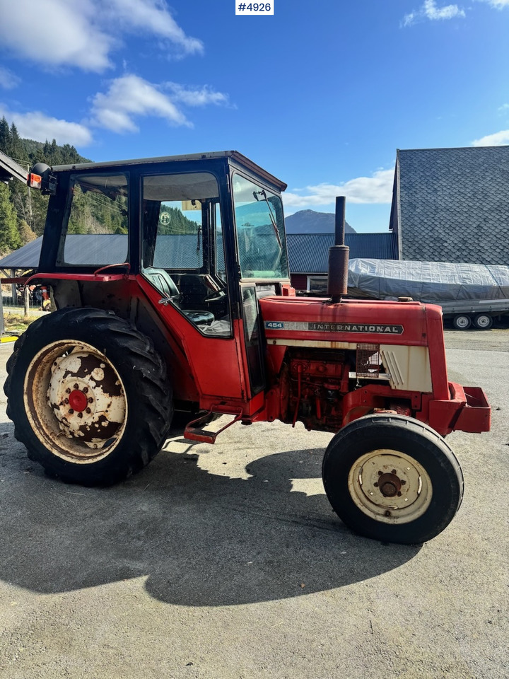1977 International Harvester 454 - Τρακτέρ: φωτογραφία 3 1977 International Harvester 454 - Τρακτέρ: φωτογραφία 3