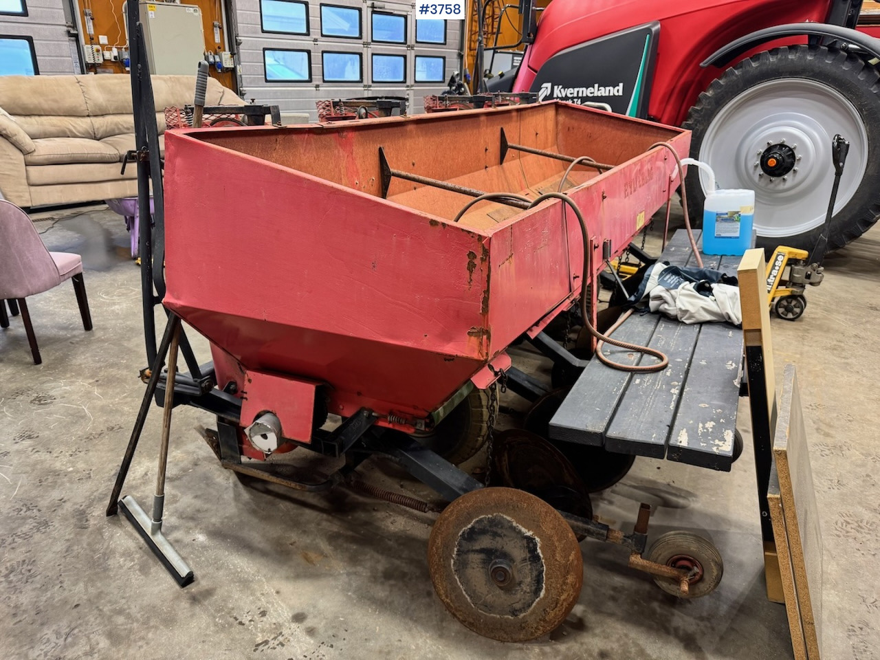 1985 Hylleberg 442 potato planter - Πατατοφυτευτής: φωτογραφία 3 1985 Hylleberg 442 potato planter - Πατατοφυτευτής: φωτογραφία 3