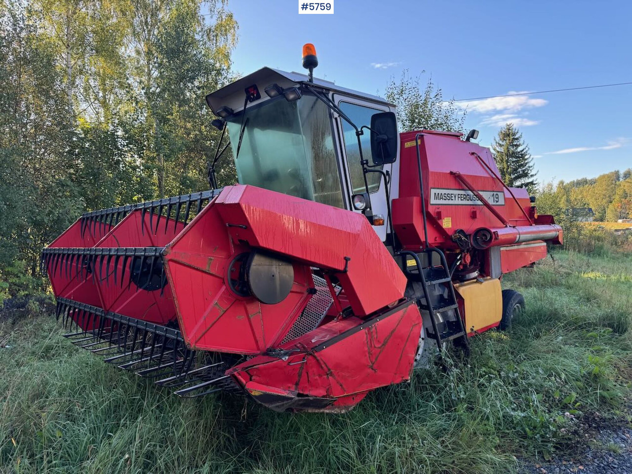 1995 Massey ferguson 19 - Θεριζοαλωνιστική μηχανή: φωτογραφία 3 1995 Massey ferguson 19 - Θεριζοαλωνιστική μηχανή: φωτογραφία 3
