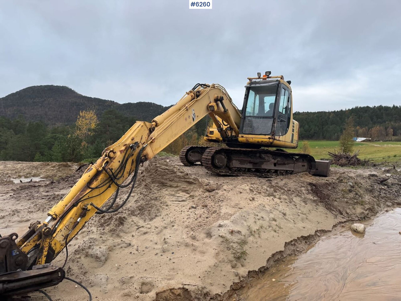 1998 Komatsu PC130-6K with Grading Bucket and Digging Bucket! - Εκσκαφέας: φωτογραφία 2 1998 Komatsu PC130-6K with Grading Bucket and Digging Bucket! - Εκσκαφέας: φωτογραφία 2