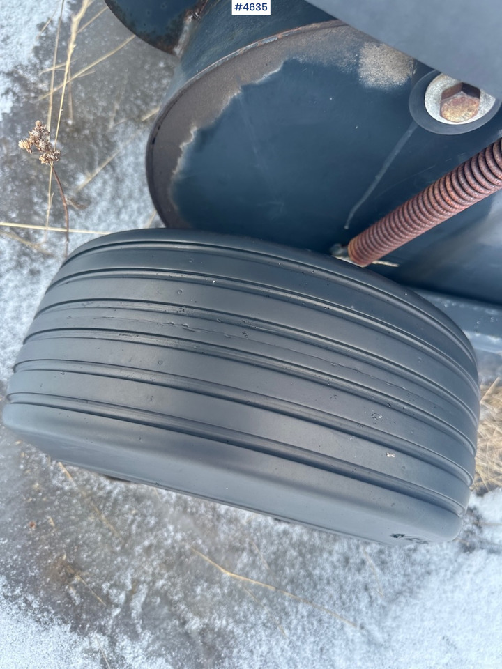 Σανού και κτηνοτροφικά μηχανήματα 1998 Vicon RF 130 Round baler.: φωτογραφία 19