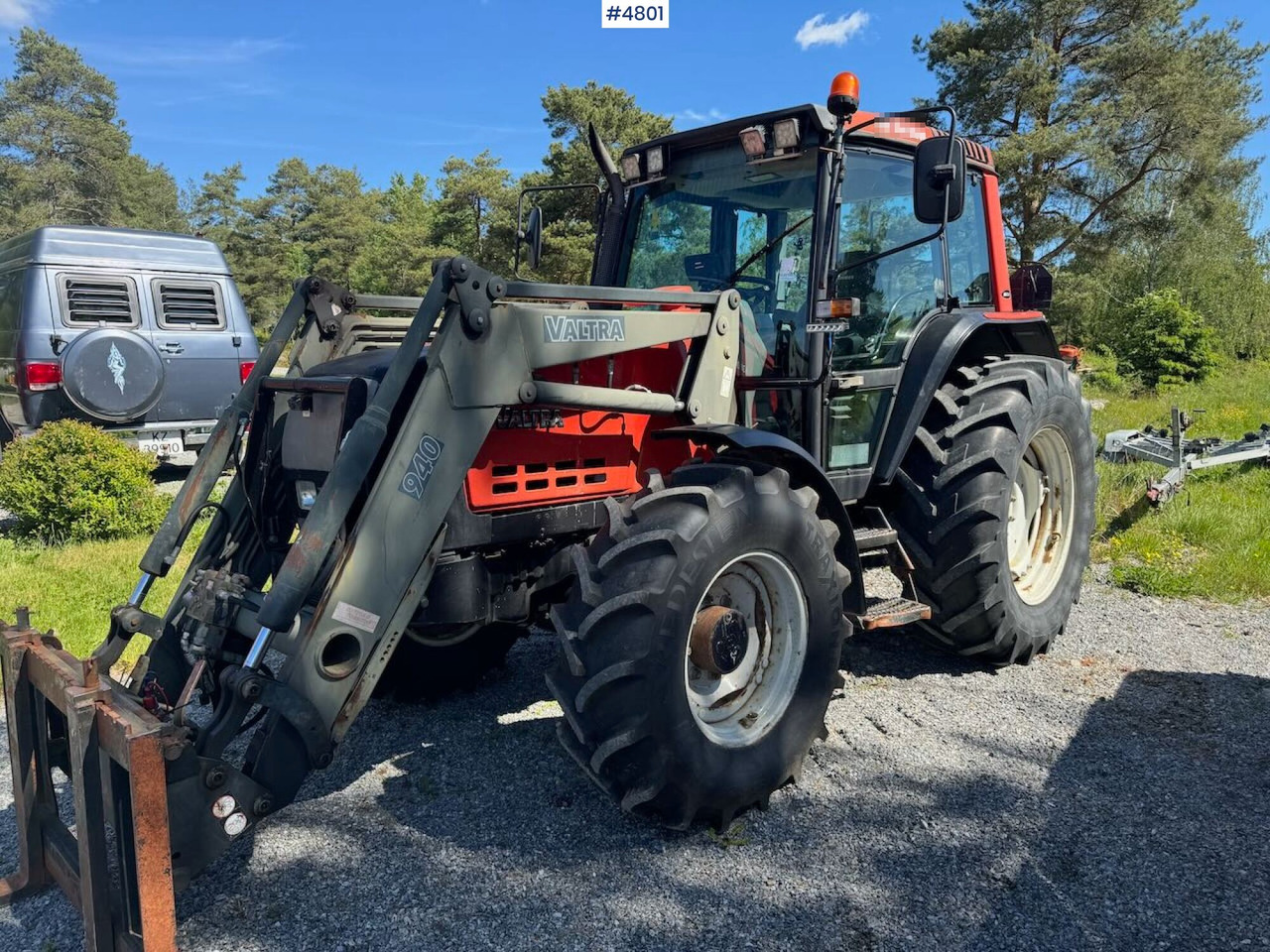 2002 Valtra 6300 4x4 w/ front loader - Τρακτέρ: φωτογραφία 2 2002 Valtra 6300 4x4 w/ front loader - Τρακτέρ: φωτογραφία 2