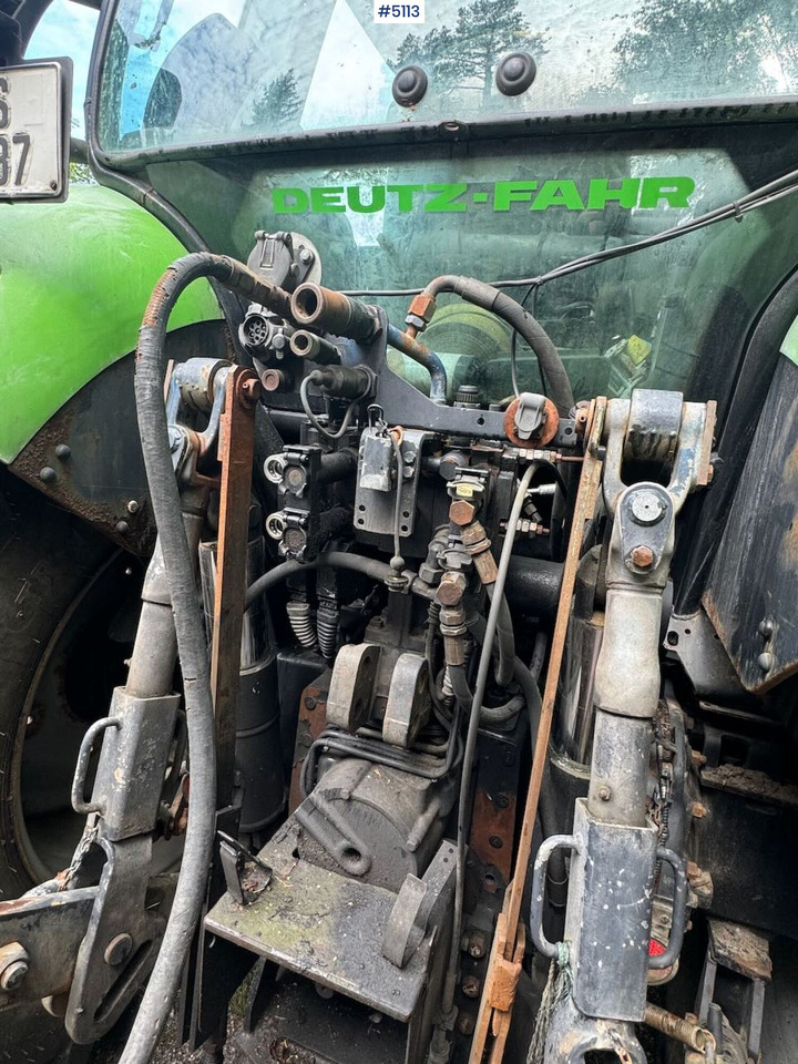 Τρακτέρ 2004 Deutz-Fahr Agrotron TTV 1130 w/ front loader: φωτογραφία 28