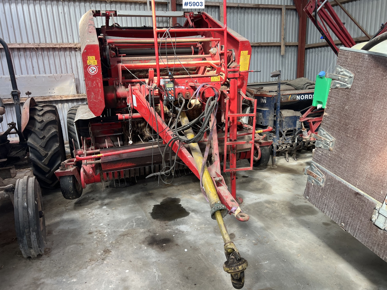 2005 Welger RP 235 press w/ net - Σανού και κτηνοτροφικά μηχανήματα: φωτογραφία 1 2005 Welger RP 235 press w/ net - Σανού και κτηνοτροφικά μηχανήματα: φωτογραφία 1