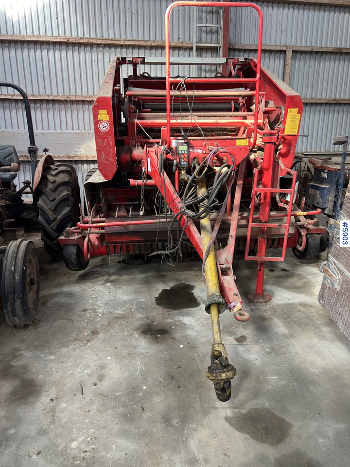 2005 Welger RP 235 press w/ net - Σανού και κτηνοτροφικά μηχανήματα: φωτογραφία 2 2005 Welger RP 235 press w/ net - Σανού και κτηνοτροφικά μηχανήματα: φωτογραφία 2